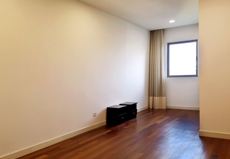 Six Ceylon (6 Ceylon)