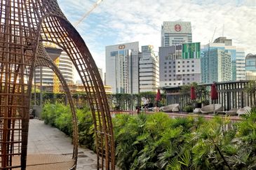 Six Ceylon (6 Ceylon)