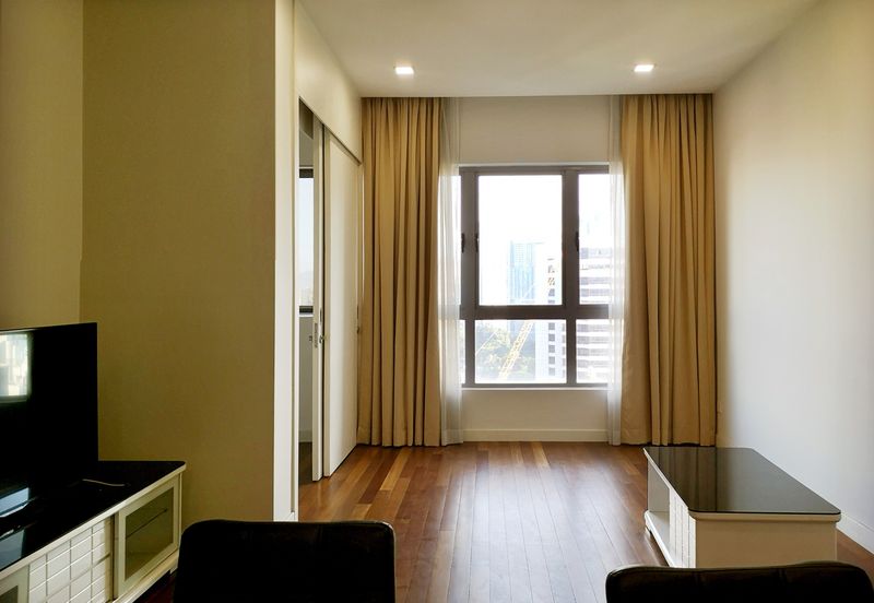 Six Ceylon (6 Ceylon)