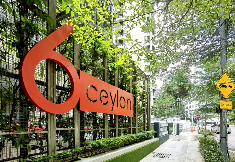 Six Ceylon (6 Ceylon)