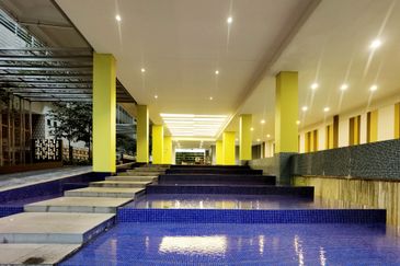 Six Ceylon (6 Ceylon)