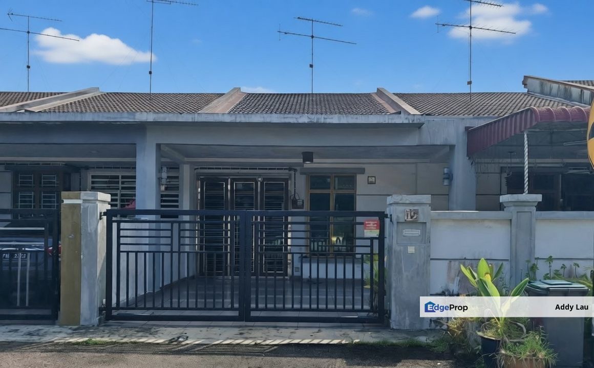 Taman Mengkibol Single Storey House, Johor, Kluang