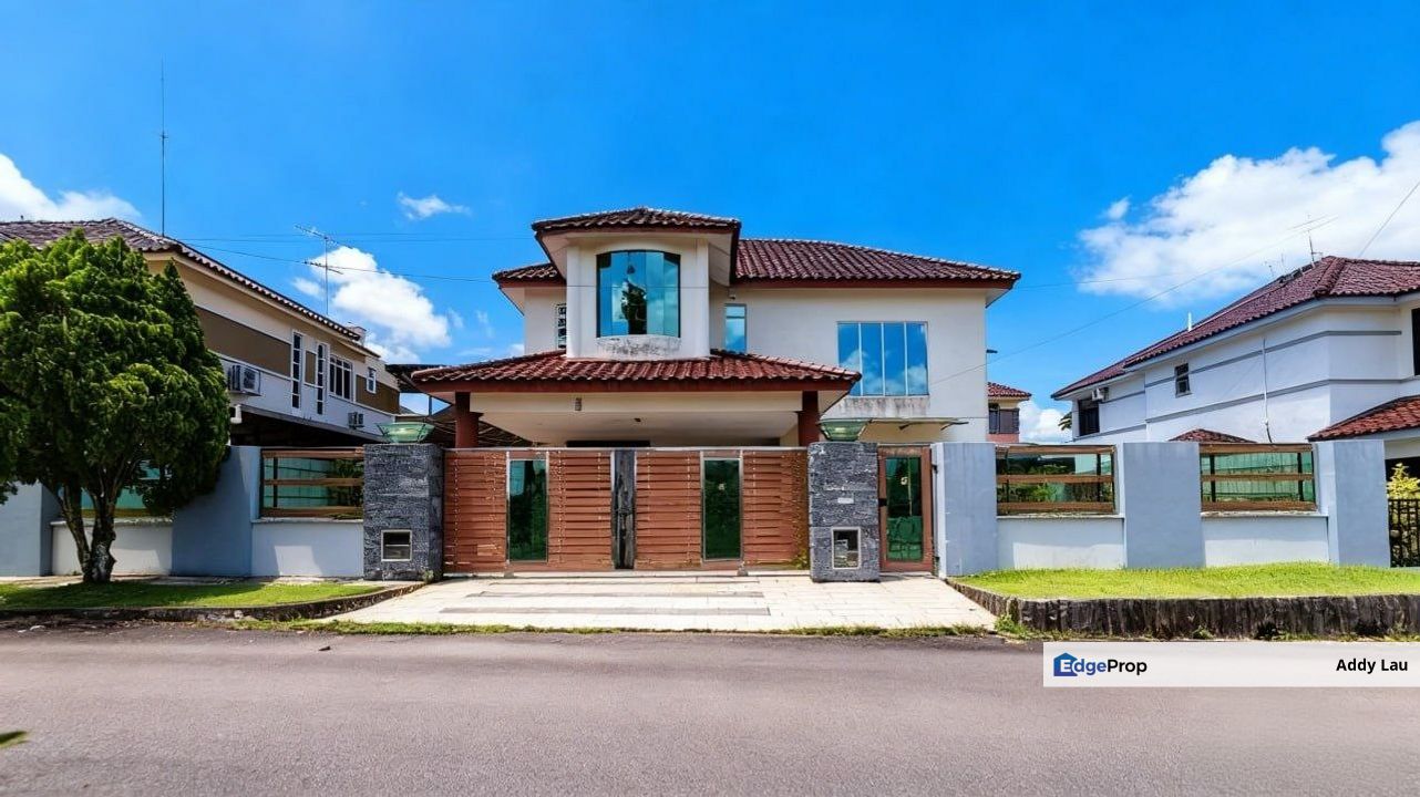 Taman Saujana Double Storey Bungalow, Johor, Kluang