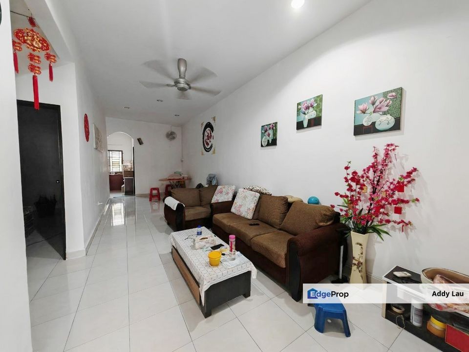 Taman Mengkibol Single Storey Terrace House, Johor, Kluang