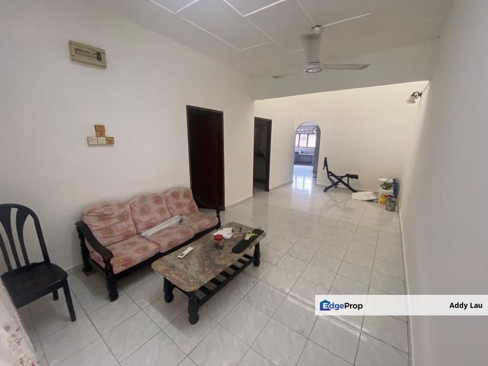 Taman Intan Single Storey Terrace House, Johor, Kluang