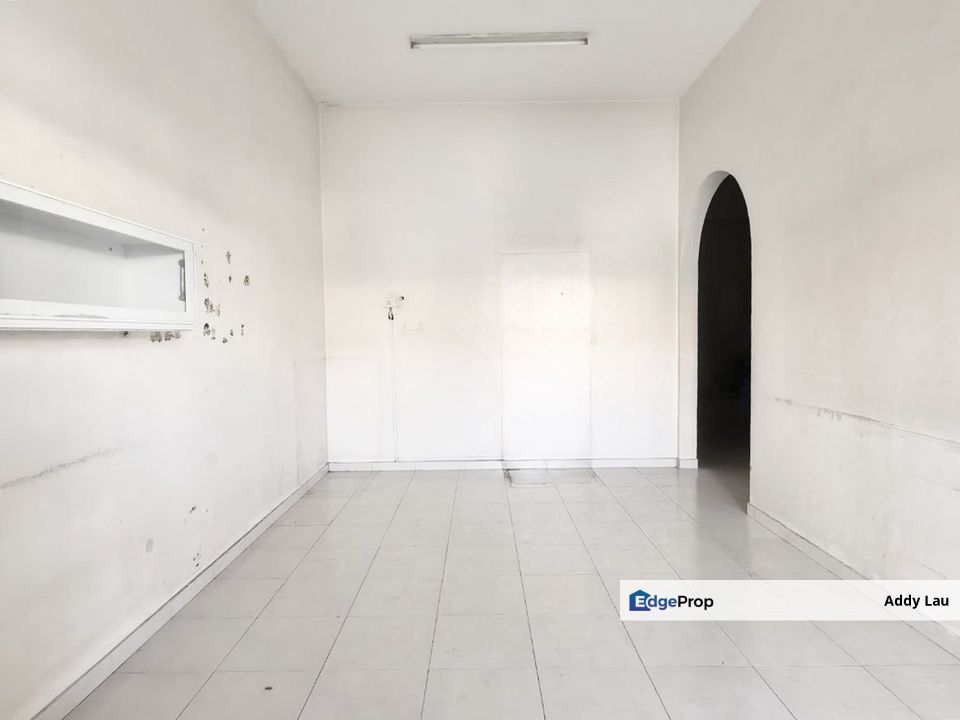 Taman Pelangi Single Storey Terrace House, Johor, Kluang