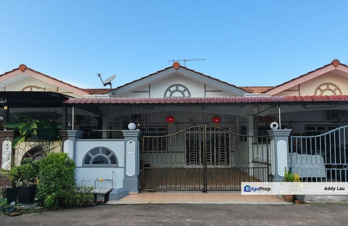 Taman Pelangi Single Storey Terrace House, Johor, Kluang