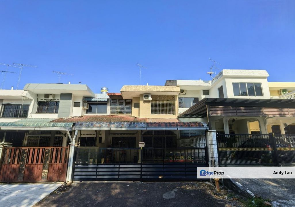 Taman Intan Double Storey Terrace House, Johor, Kluang