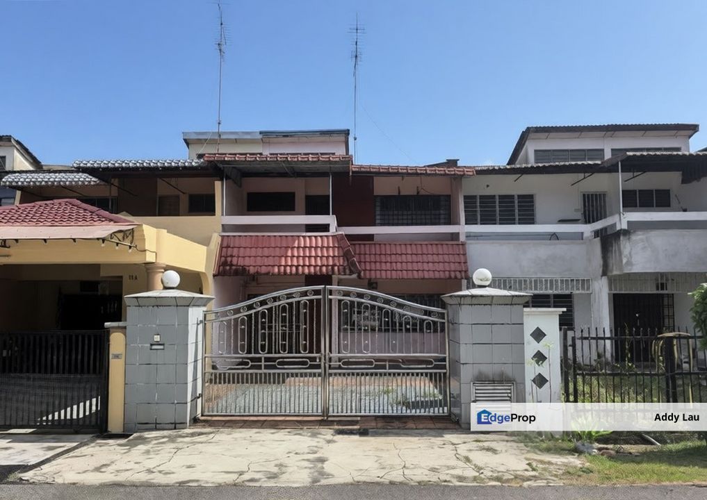 Taman Berlian Biru Double Storey Terrace House, Johor, Kluang
