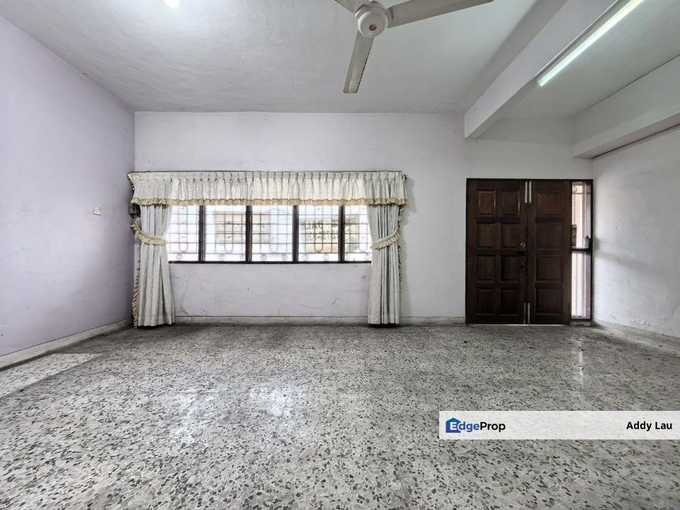 Taman Berlian Biru Double Storey Terrace House, Johor, Kluang