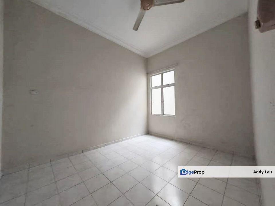 Taman Kampung Majid 1-1/2 Storey Terrace House, Johor, Kluang