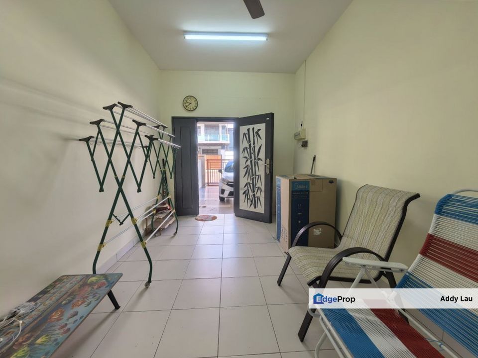 Taman Mengkibol Single Storey Terrace House, Johor, Kluang