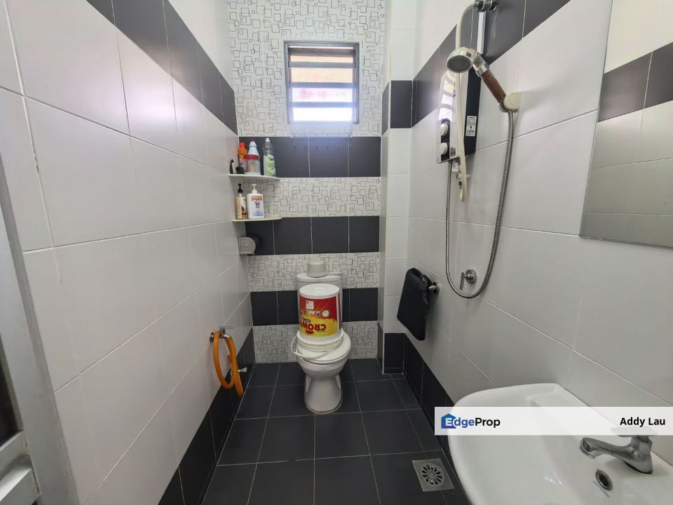 Taman Mengkibol Single Storey Terrace House, Johor, Kluang