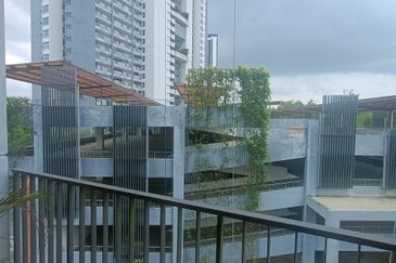 Wateredge Apartment, Senibong Cove, Permas