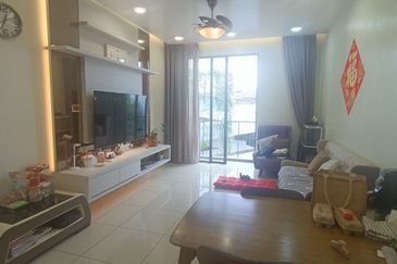 Wateredge Apartment, Senibong Cove, Permas