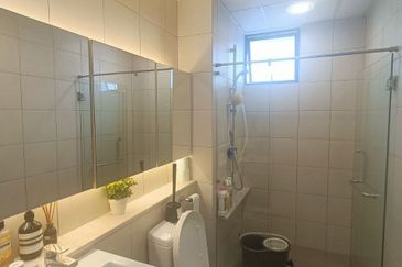 Wateredge Apartment, Senibong Cove, Permas