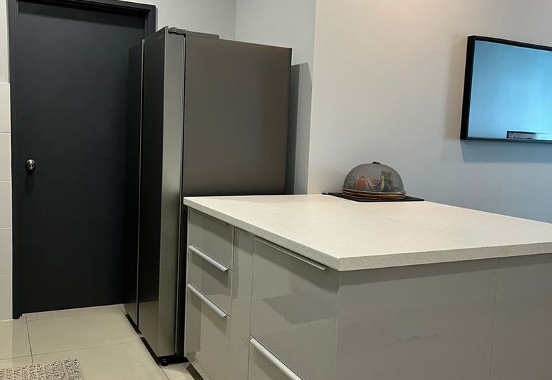 Meridin Bayvue Apartment