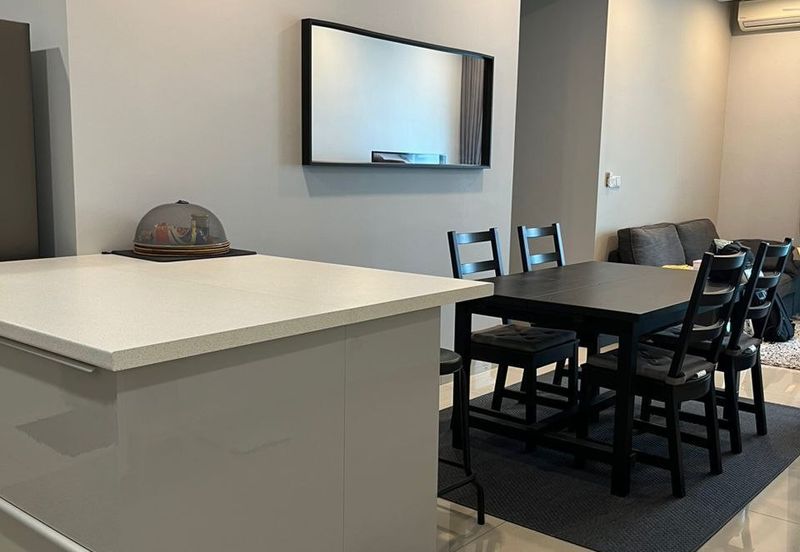 Meridin Bayvue Apartment