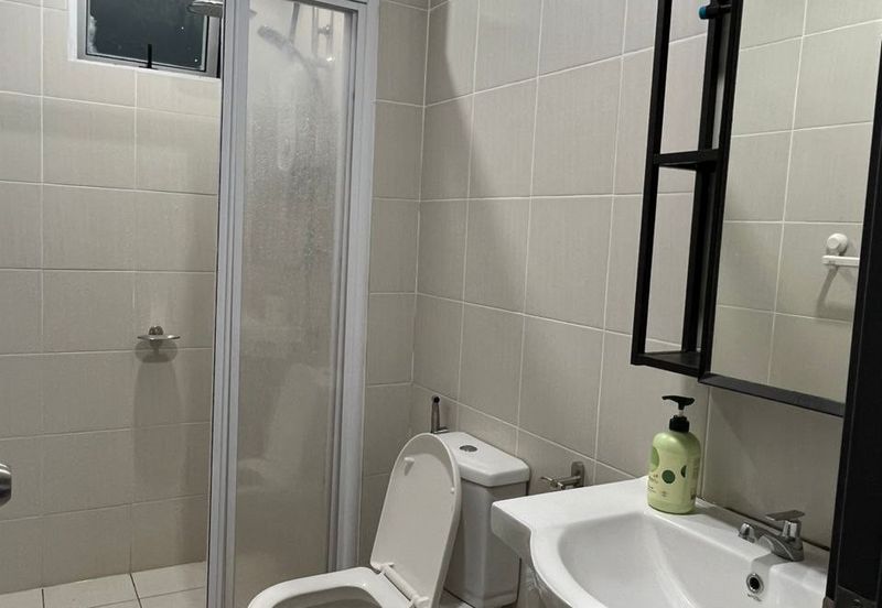 Meridin Bayvue Apartment