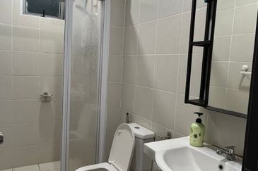 Meridin Bayvue Apartment