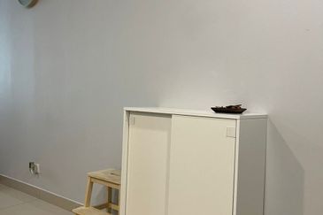 Meridin Bayvue Apartment