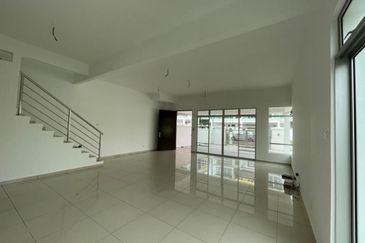 Oleander @ Kempas Utama