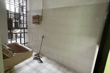 Aloha Tower Condominium