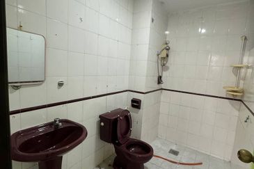 Aloha Tower Condominium