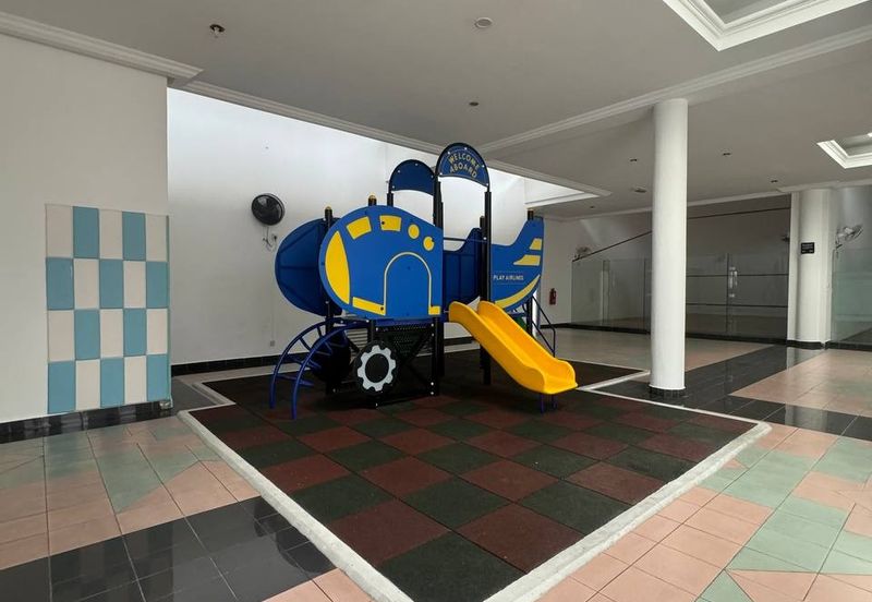 Aloha Tower Condominium