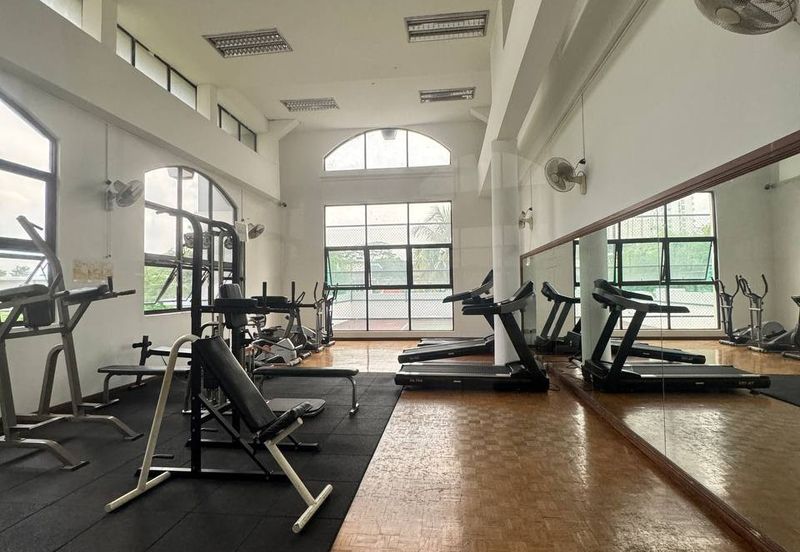 Aloha Tower Condominium