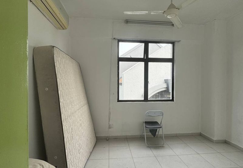 Aloha Tower Condominium