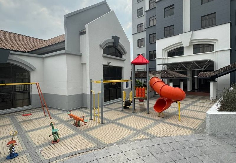 Aloha Tower Condominium