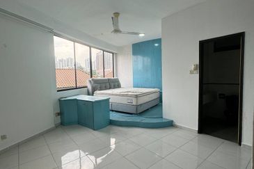 Aloha Tower Condominium