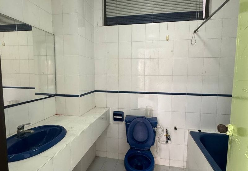 Aloha Tower Condominium