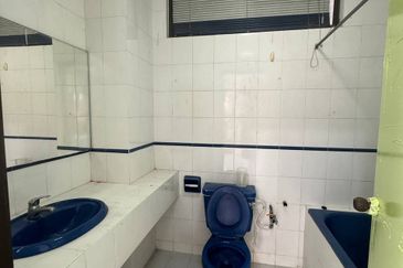 Aloha Tower Condominium