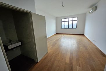 Taman Laguna Heights