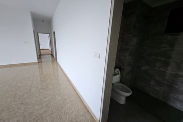 Taman Laguna Heights