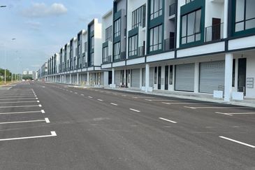 Crest @ Austin Emerald 2