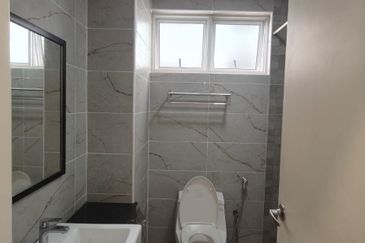 The Pinnacles (Pinnacle Tower)