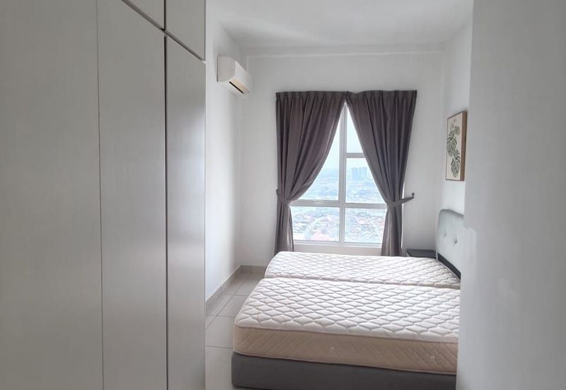 The Pinnacles (Pinnacle Tower)