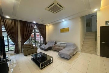 Park Link Villa @ Impian Height, Impian Emas Double Storey Semi Detached Corner Lot For Sale Fully Renovated Fully Extended