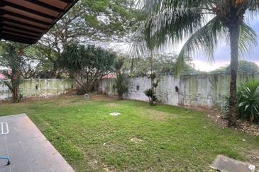 Park Link Villa @ Impian Height, Impian Emas Double Storey Semi Detached Corner Lot For Sale Fully Renovated Fully Extended