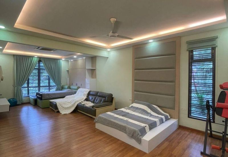 Park Link Villa @ Impian Height, Impian Emas Double Storey Semi Detached Corner Lot For Sale Fully Renovated Fully Extended