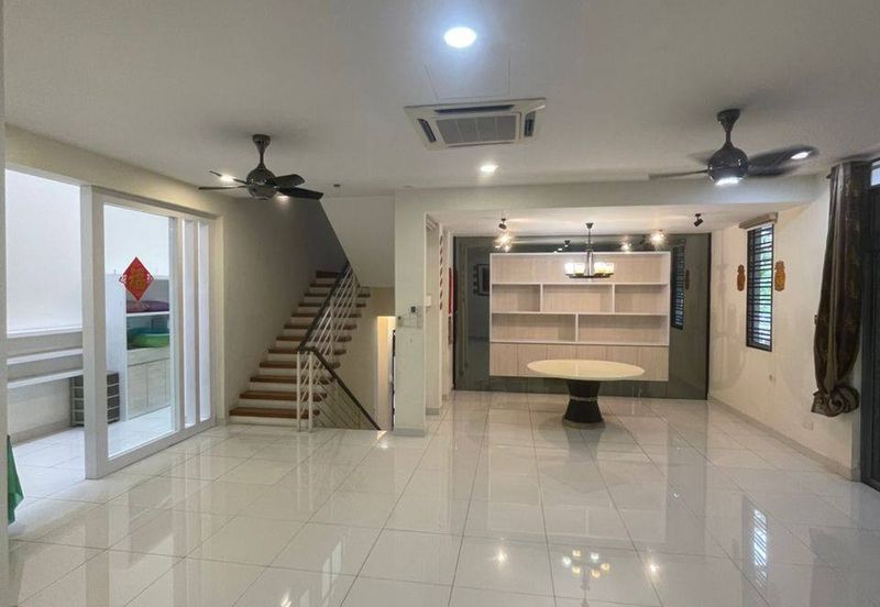 Park Link Villa @ Impian Height, Impian Emas Double Storey Semi Detached Corner Lot For Sale Fully Renovated Fully Extended