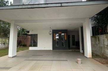 Park Link Villa @ Impian Height, Impian Emas Double Storey Semi Detached Corner Lot For Sale Fully Renovated Fully Extended