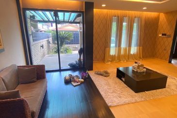 Taman Austin Perdana