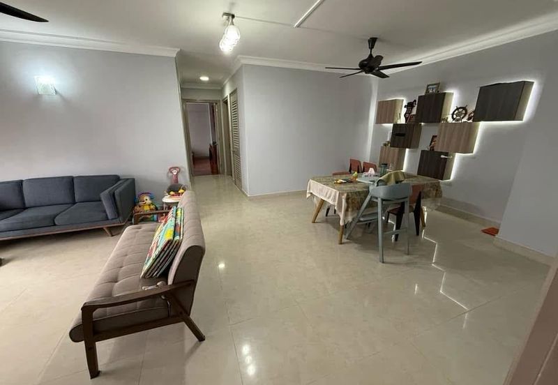 The Straits View, Bandar Baru Permas Jaya