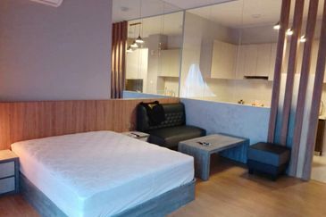 Baypoint @ Country Garden Danga Bay