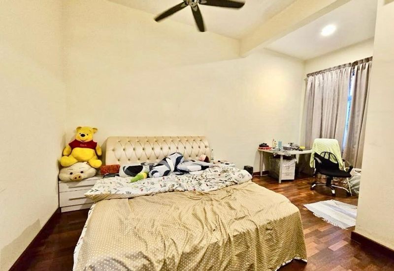 Bina Park Bandar Seri Alam