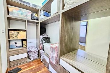 Bina Park Bandar Seri Alam